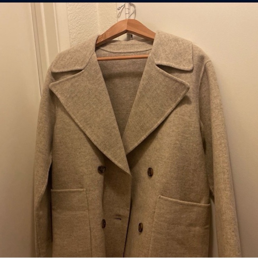 Elegant Beige Women's Double-Breasted Pea Coat